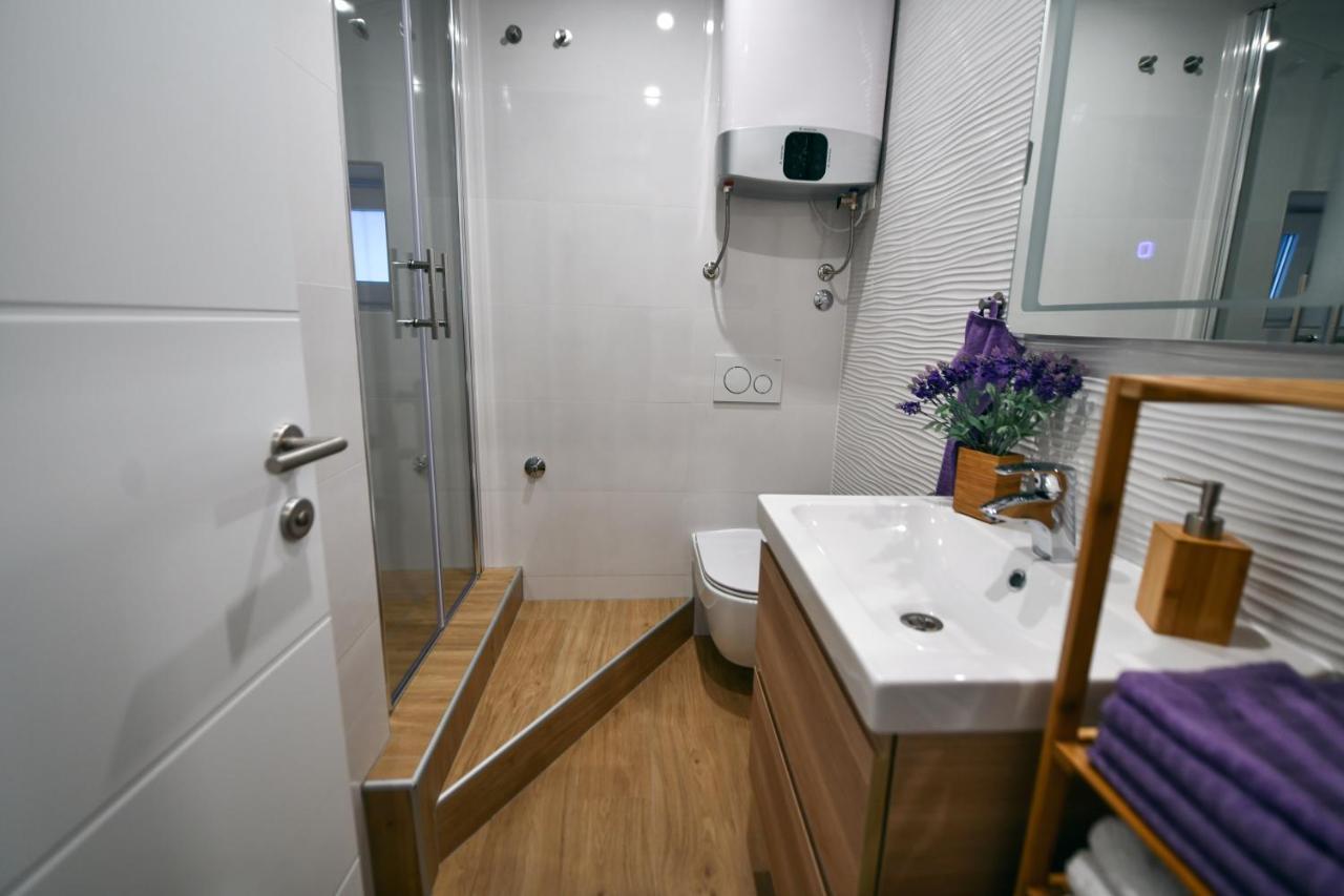Apartment Lavanda - Suite Sinj Buitenkant foto