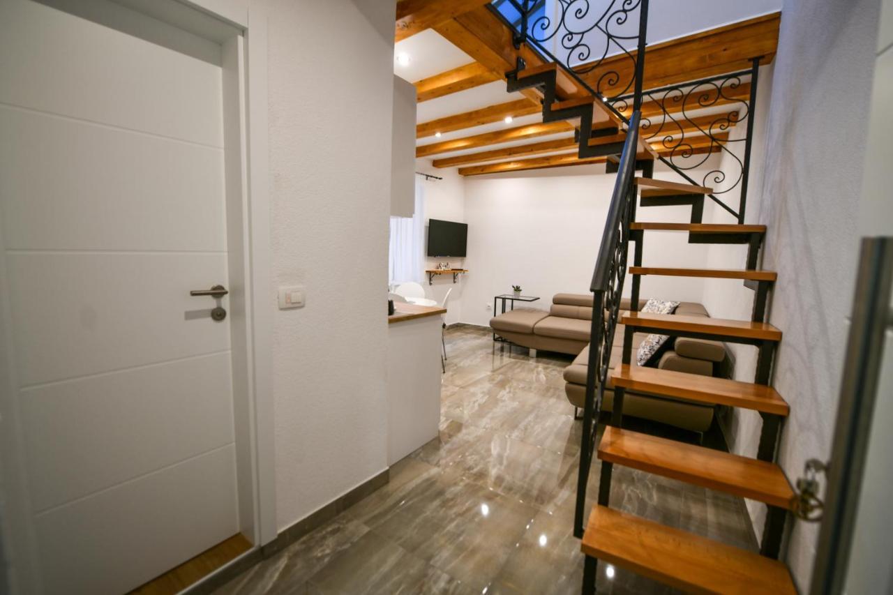 Apartment Lavanda - Suite Sinj Buitenkant foto